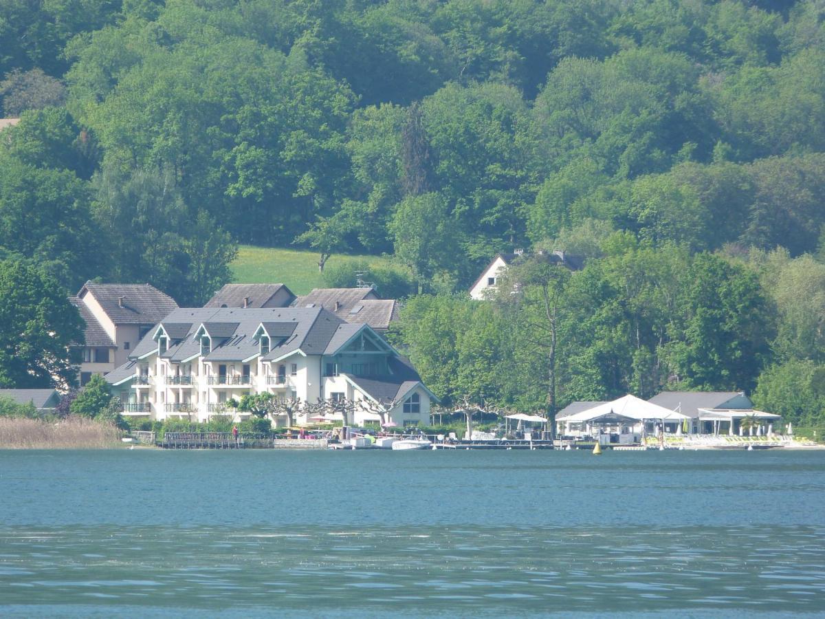 Au Bord Du Lac D'Annecy, Logement Type Loft, Dans Residence Avec Plage Et Ponton Privee Duingt Kültér fotó