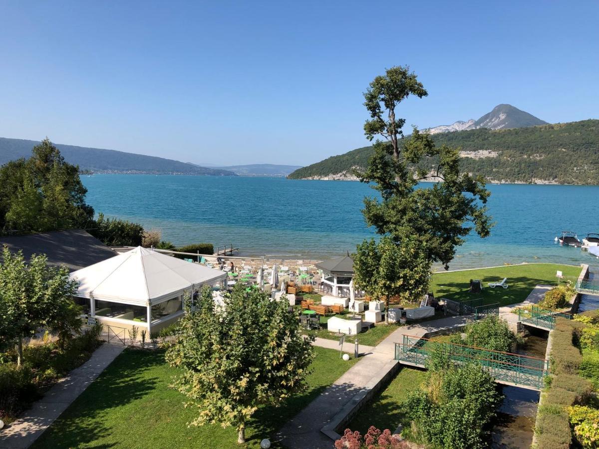 Au Bord Du Lac D'Annecy, Logement Type Loft, Dans Residence Avec Plage Et Ponton Privee Duingt Kültér fotó