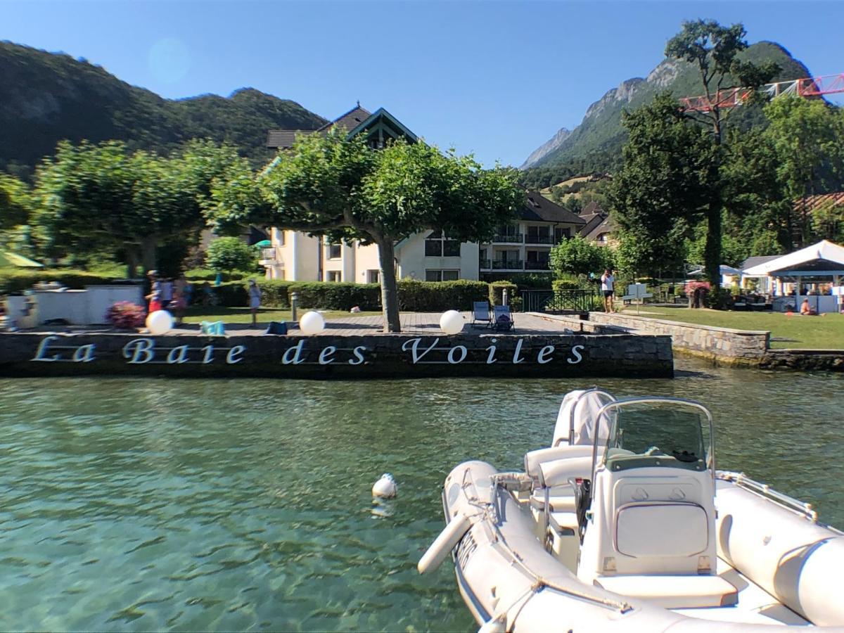 Au Bord Du Lac D'Annecy, Logement Type Loft, Dans Residence Avec Plage Et Ponton Privee Duingt Kültér fotó